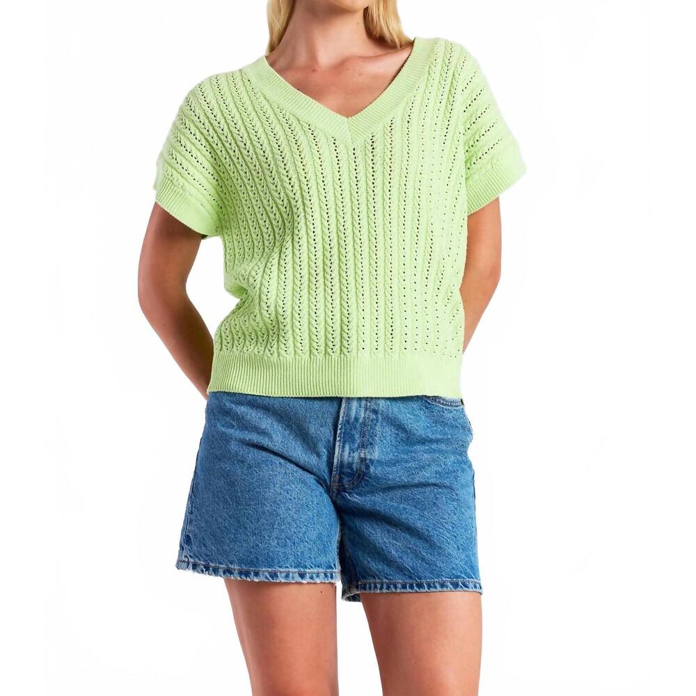 NEW BRODIE CASHMERE spring stitch tee in pastel green